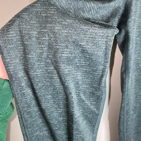 🌵Comfy cute green Champion leggings! - Picture 3 of 8